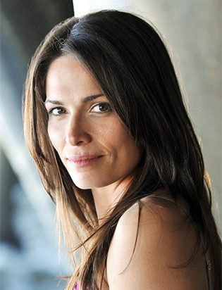 ‘7th Heaven’ Actress Sarah Goldberg Dead at 40