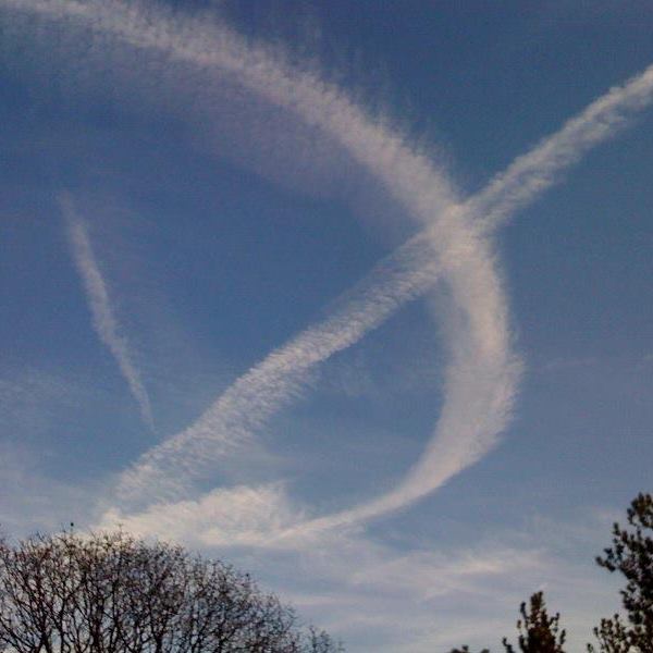 chemtrailoverbeaconhillparkImage