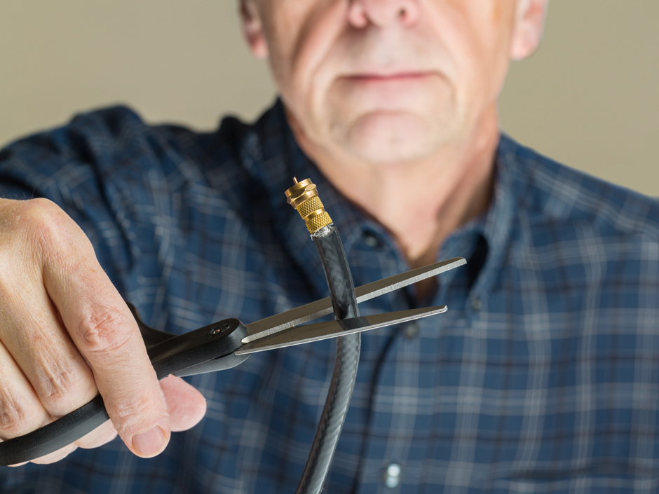 Report Finds 16% of Canadians have Cut the Traditional TV Cord
