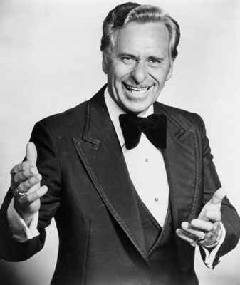 Canadian Entertainer Gordie Tapp Dead at 94