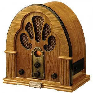 Huge Collection of Antique Radios Auctioned Off in Abbotsford