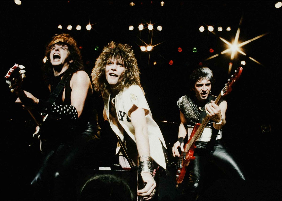 Your Favorite Radio Hits Could Go Silent