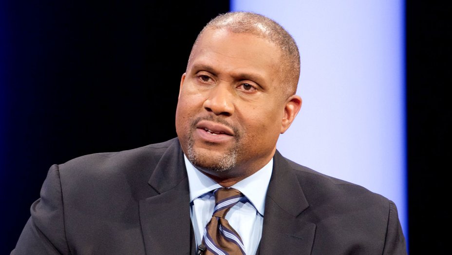 PBS Suspends Tavis Smiley Show Amid Sexual Misconduct Claims