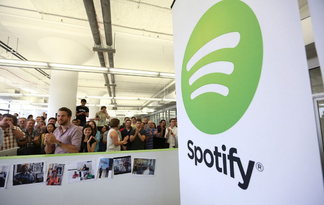 Spotify to Launch Spotlight, a radio/podcast News Service to Take On Apple