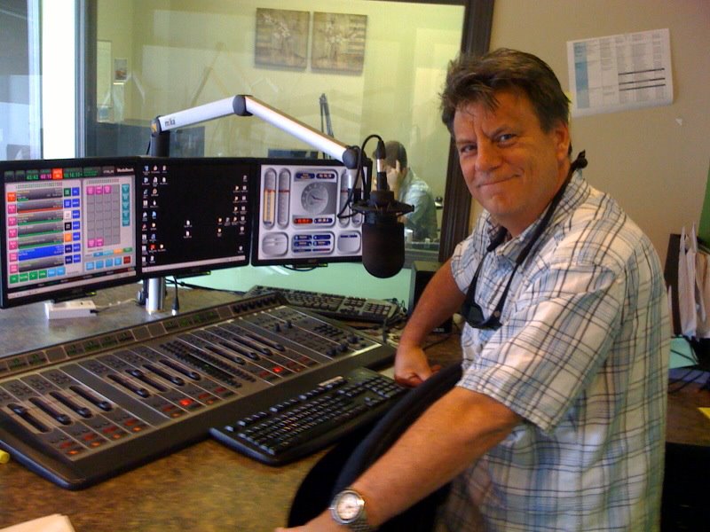 JJ Johnston Salutes Dave Reynolds Puget Sound Radio