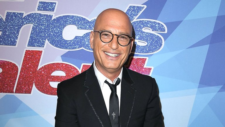 ‘Deal or No Deal’ with Howie Mandel is Coming Back to TV