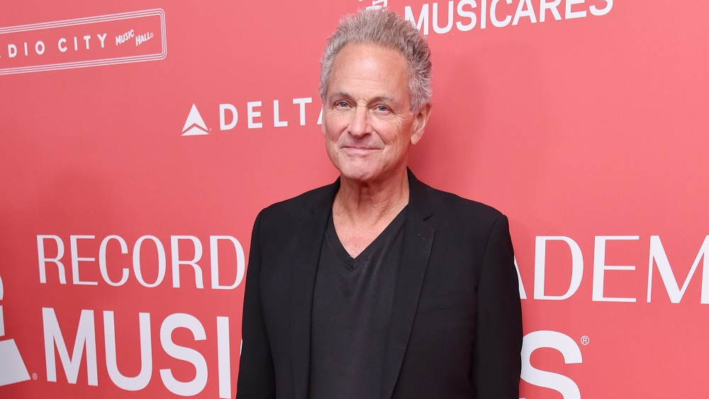 Lindsey Buckingham “Fired” by Fleetwood Mac