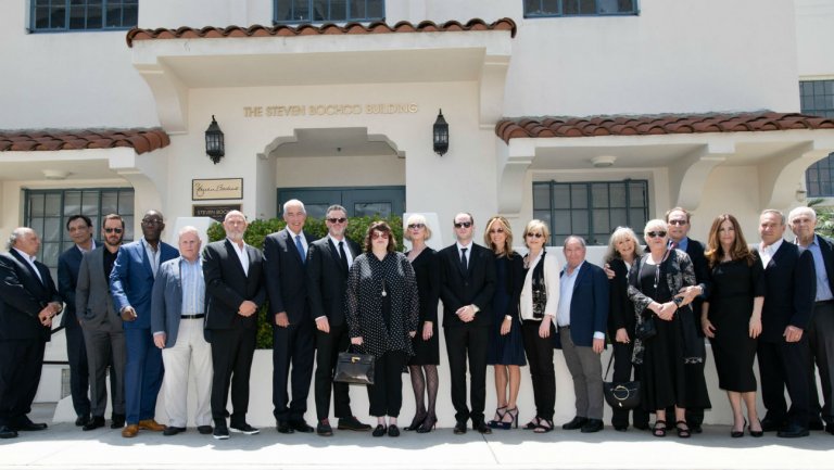 ‘NYPD Blue’ & ‘L.A. Law’ Casts Honor the Late Steven Bochco