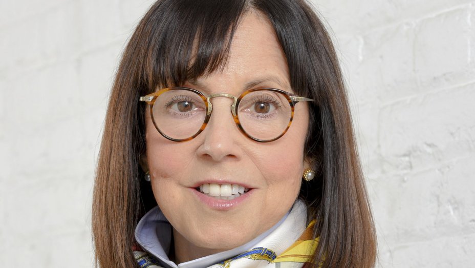 Top Priority for Woman Appointed CBS News Chief: Repair Morale