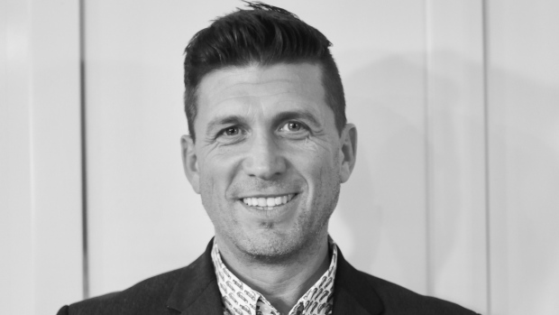 Longtime Canuck Beat Reporter Jason Botchford Dies Much too Young (48)