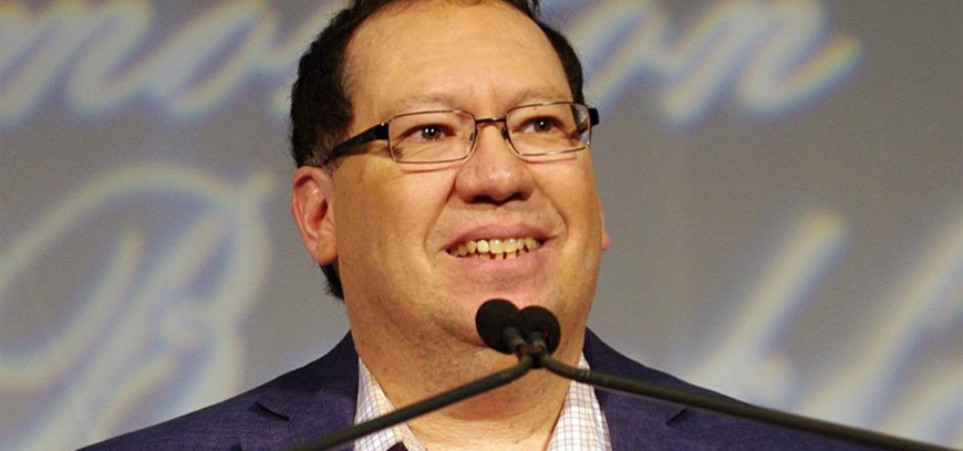 Accomplished Alberta Broadcaster Sounds “Alarm” About Youth Smartphone Addiction Causing Sleep Deprivation