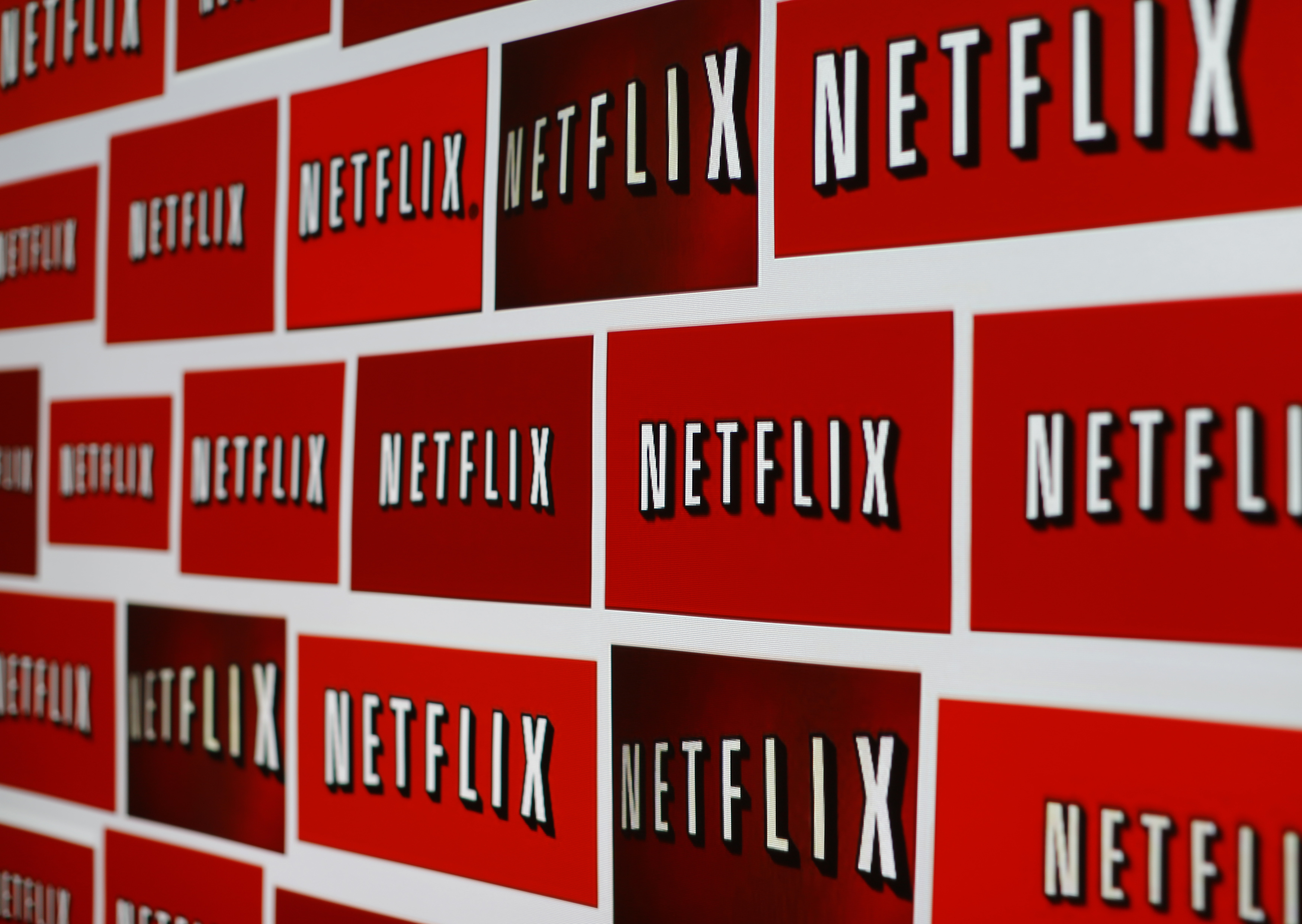 Canadians paid Netflix nearly $800M so far this year