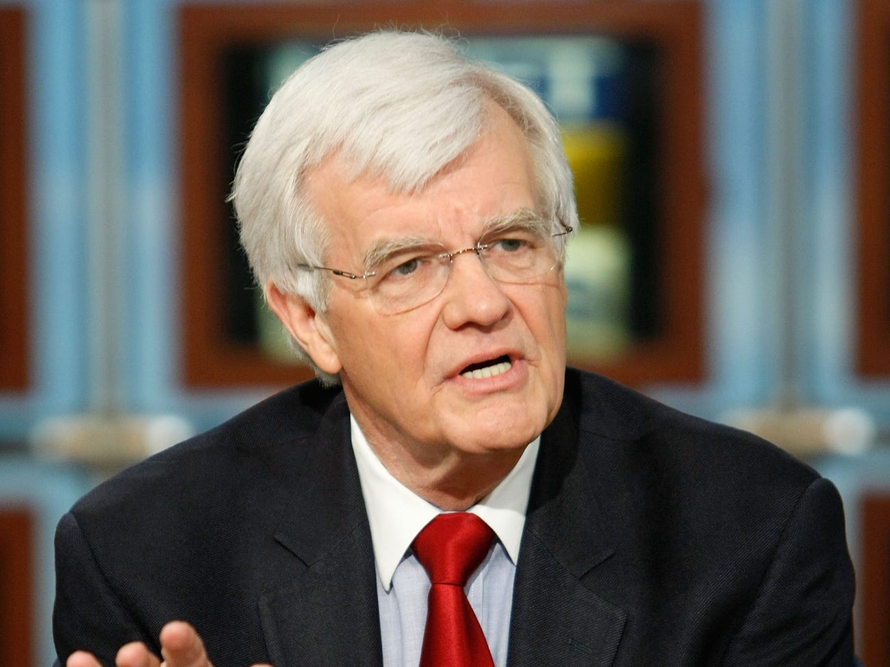 Bloomberg News’ former Washington boss Al Hunt accused by multiple women of giving unsolicited massages