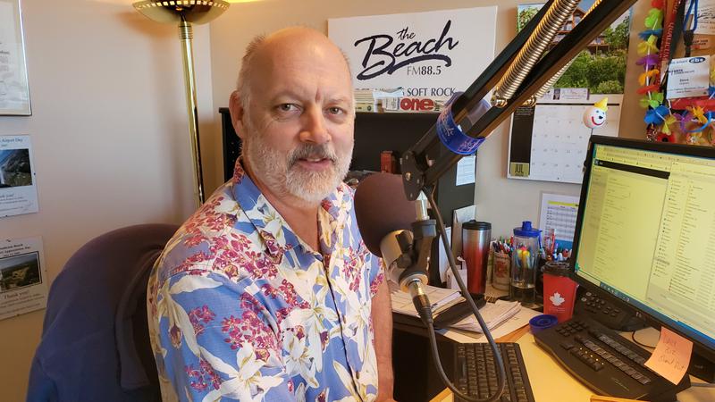 ‘It’s a little bit surreal:’ Parksville radio personality hangs up headphones after 40-year career