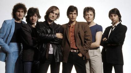 Radio Mans Fave with Sniff ‘n’ The Tears…