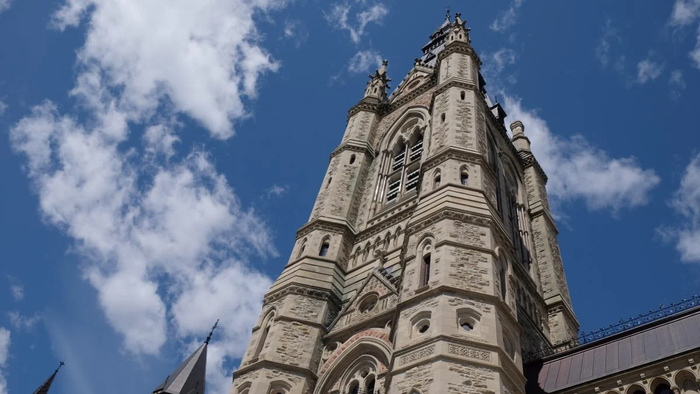 Liberals seek to limit debate of bill to modernize broadcasting