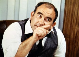 Ed Asner, TV legend who won 7 Emmys, dies at age 91