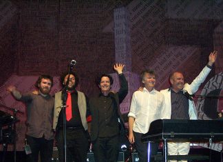 Radio Mans Fave with Crowded House