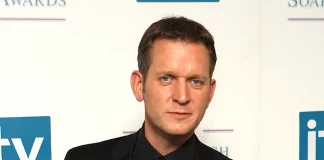 Jeremy Kyle vows to give details on what happened with his axed TV show