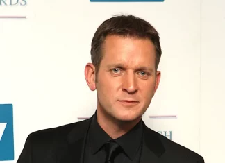 Jeremy Kyle vows to give details on what happened with his axed TV show