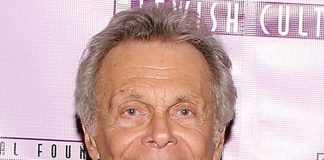 Legendary Stand-Up Comedian Mort Sahl Dead at 94