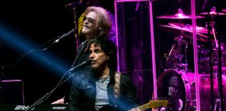 Radio Mans fave with Daryl Hall & John Oates