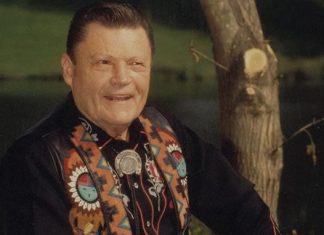 Country singer Stonewall Jackson died today