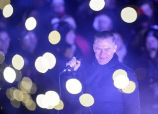 Bryan Adams to be inducted into Canadian Songwriters Hall of Fame