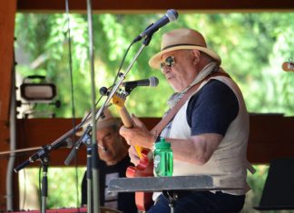 TALES FROM MUSICFEST: Dialing in an old-time radio show