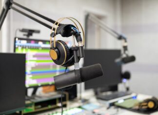 Indigenous-owned radio station begins broadcasting in Vancouver