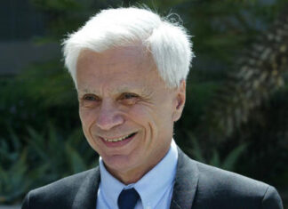 Robert Blake, Emmy Winning Actor Who Was Accused Of Murdering His Wife, Is Dead At 89