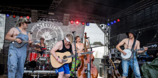 Radio Mans tune with Steve’n’Seagulls