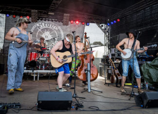 Radio Mans tune with Steve’n’Seagulls