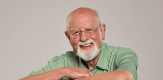 Roger Whittaker dies at 87