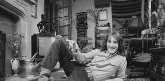 Denny Laine, Moody Blues And Wings Co-Founder, Dies at 79