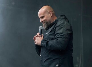 Fundraiser set for beloved Victoria radio host battling with Stage 4 cancer