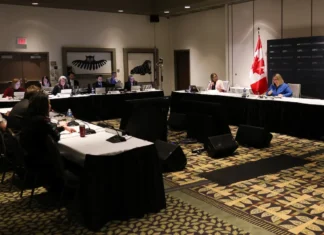 Cabin Radio, Vista Radio each seek new FM licence at CRTC hearing in Yellowknife