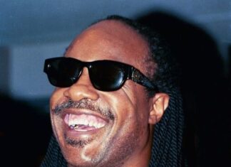 Radio Mans fave with Stevie Wonder – I Just called to say I Love you